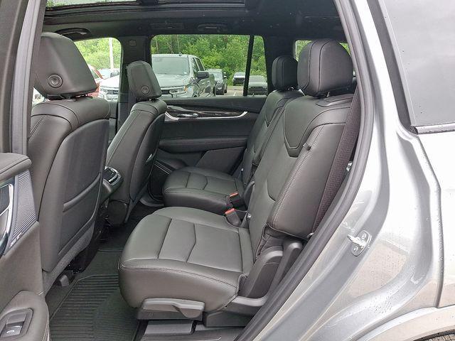 2025 Cadillac XT6 Vehicle Photo in DANBURY, CT 06810-5034