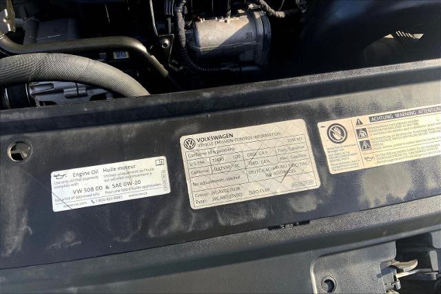 2018 Volkswagen Passat Vehicle Photo in TOPEKA, KS 66609-0000