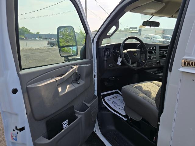 2025 Chevrolet Express Commercial Cutaway Vehicle Photo in INDEPENDENCE, MO 64055-1314