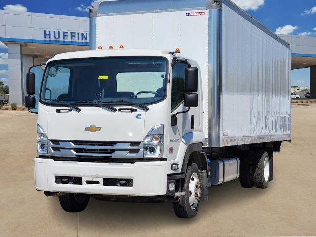 2025 Chevrolet 6500 XD LCF Diesel Vehicle Photo in LEWISVILLE, TX 75067