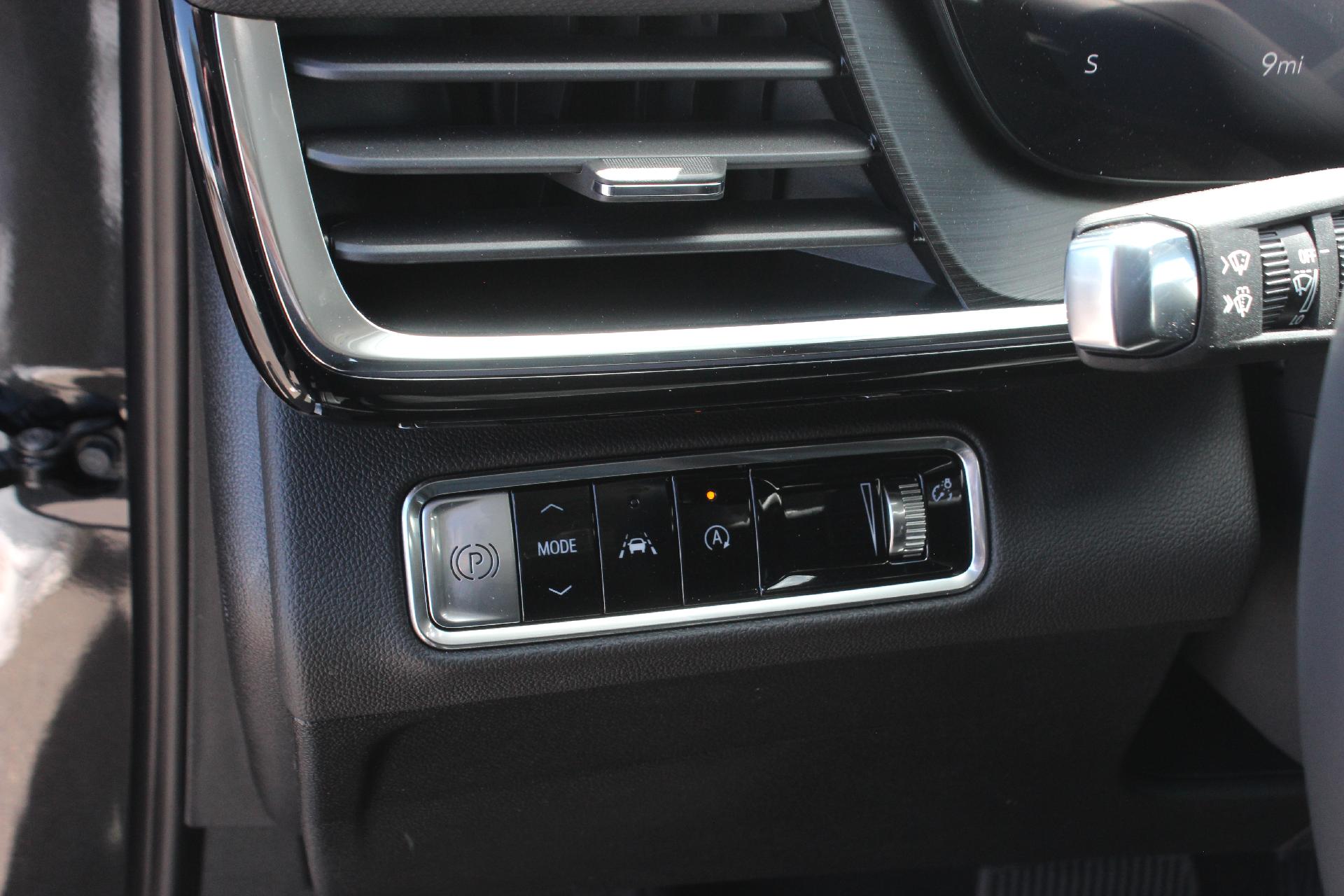 2025 Buick Envision Vehicle Photo in AURORA, CO 80012-4011