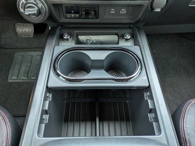 2021 Nissan Titan Vehicle Photo in San Antonio, TX 78209