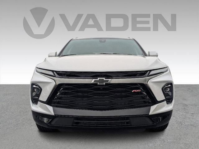 2025 Chevrolet Blazer Vehicle Photo in BRUNSWICK, GA 31525-1881