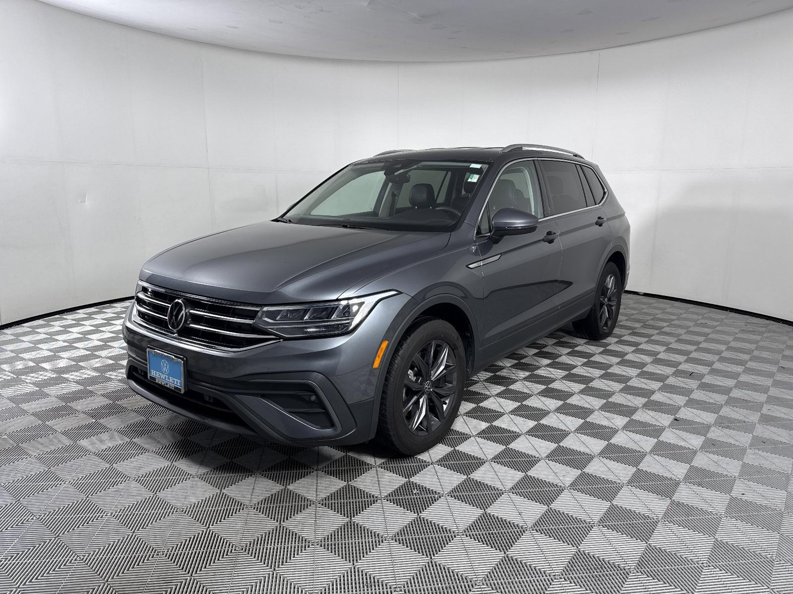 2023 Volkswagen Tiguan Vehicle Photo in Georgetown, TX 78626