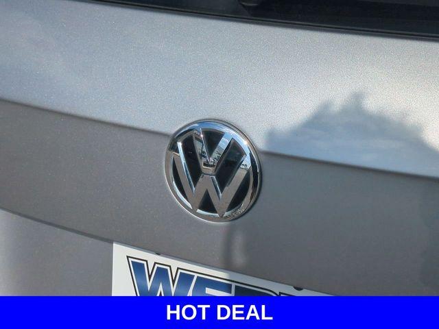 2021 Volkswagen Tiguan Vehicle Photo in Merrillville, IN 46410