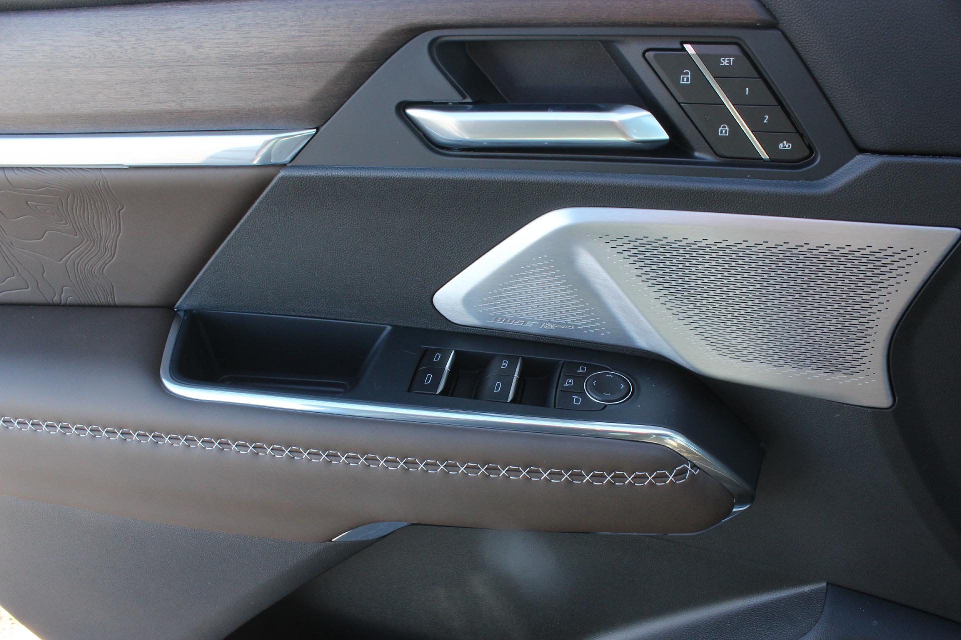 2026 GMC Acadia Vehicle Photo in AURORA, CO 80012-4011