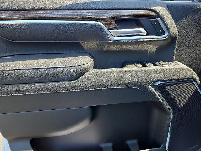 2025 GMC Sierra 2500 HD Vehicle Photo in TREVOSE, PA 19053-4984