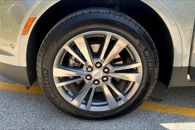 2024 Cadillac XT5 Vehicle Photo in KANSAS CITY, MO 64114-4545