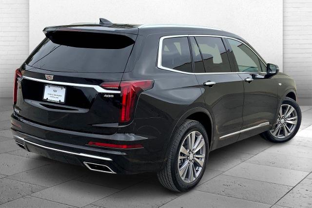 2025 Cadillac XT6 Vehicle Photo in KANSAS CITY, MO 64114-4545