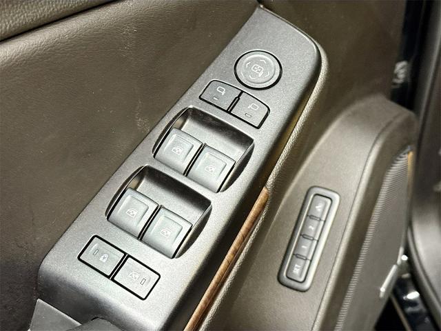 2018 Chevrolet Tahoe Vehicle Photo in EVERETT, WA 98203-5662