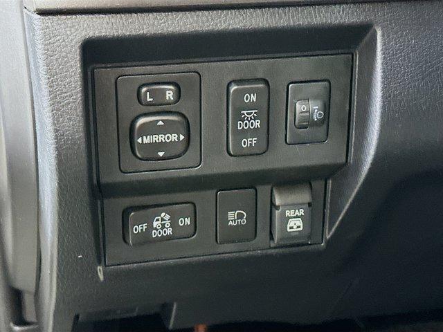 2020 Toyota Tundra 4WD Vehicle Photo in Flemington, NJ 08822