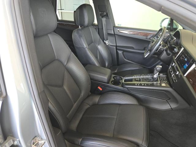 2020 Porsche Macan Vehicle Photo in Weatherford, TX 76087