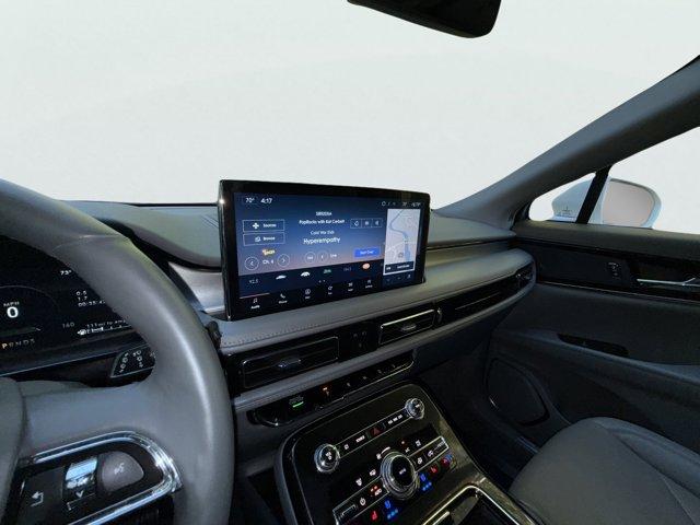 2023 Lincoln Nautilus Vehicle Photo in LEOMINSTER, MA 01453-2952