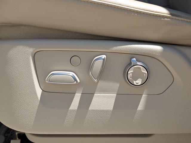 2022 Cadillac Escalade Vehicle Photo in BRUNSWICK, GA 31525-1881