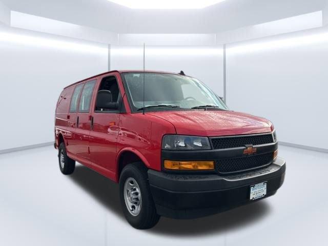2025 Chevrolet Express Cargo 2500 Vehicle Photo in SAINT CLAIRSVILLE, OH 43950-8512