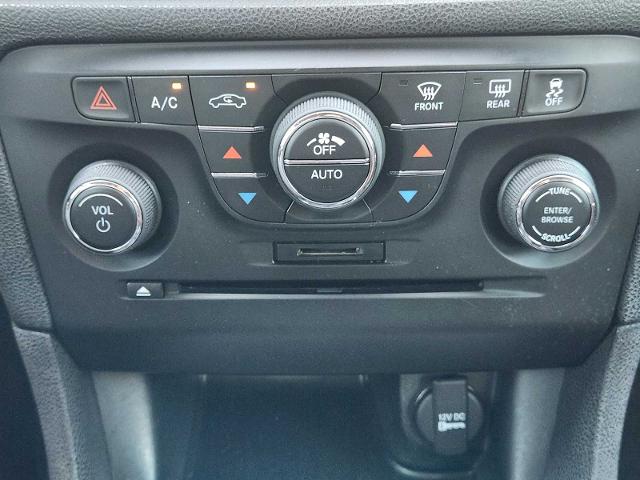2014 Dodge Charger Vehicle Photo in DENTON, TX 76210-9321