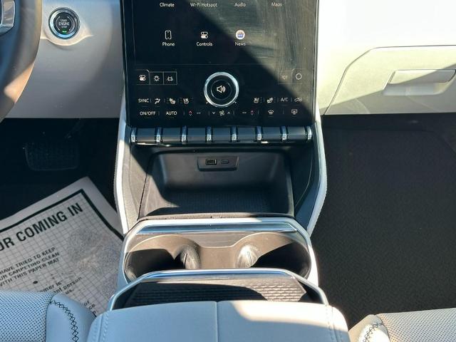 2026 GMC Terrain Vehicle Photo in COLUMBIA, MO 65203-3903