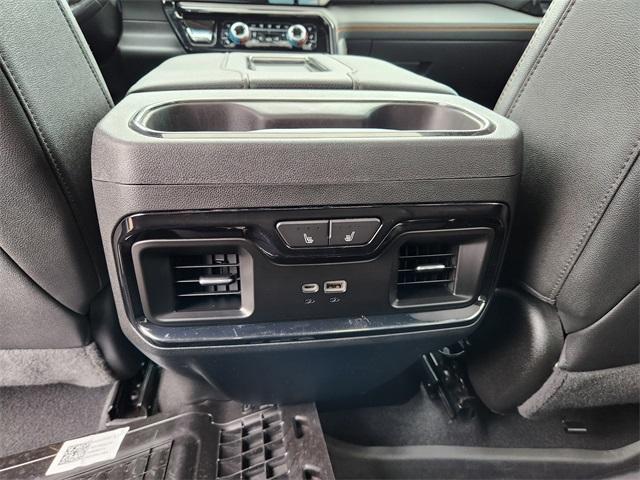 2022 GMC Sierra 1500 Vehicle Photo in AURORA, CO 80012-4011