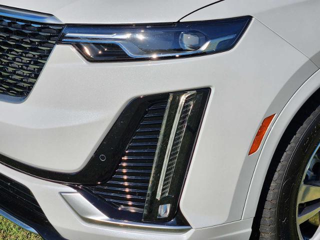 2021 Cadillac XT6 Vehicle Photo in DENTON, TX 76210-9321