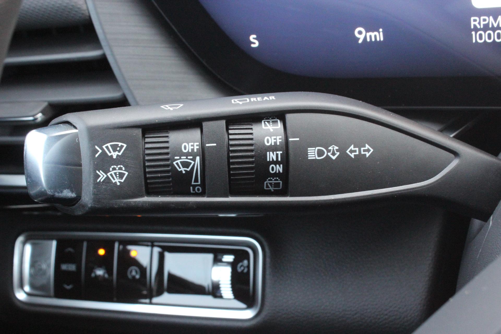 2025 Buick Envision Vehicle Photo in AURORA, CO 80012-4011