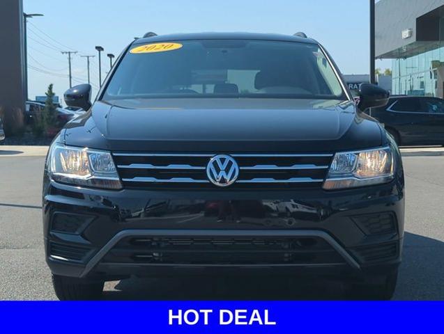 2020 Volkswagen Tiguan Vehicle Photo in Merrillville, IN 46410