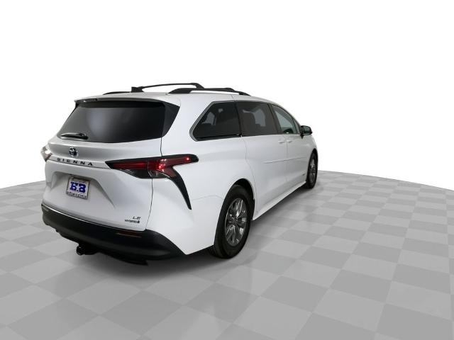 2021 Toyota Sienna Vehicle Photo in GILBERT, AZ 85297-0402