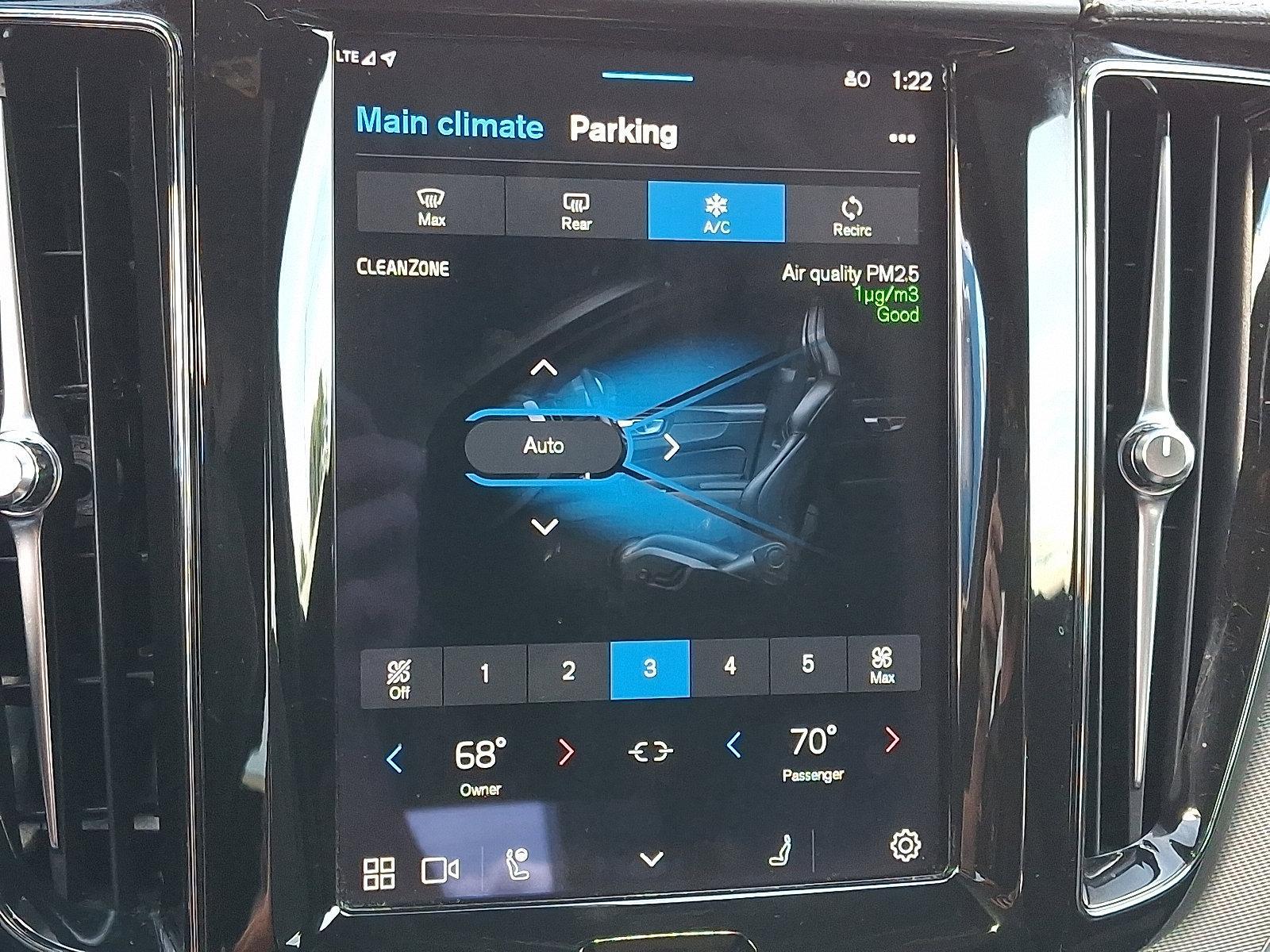 2022 Volvo XC60 Recharge Plug-In Hybrid Vehicle Photo in BETHLEHEM, PA 18017-9401