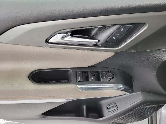 2025 Chevrolet Traverse Vehicle Photo in GREEN BAY, WI 54303-3330