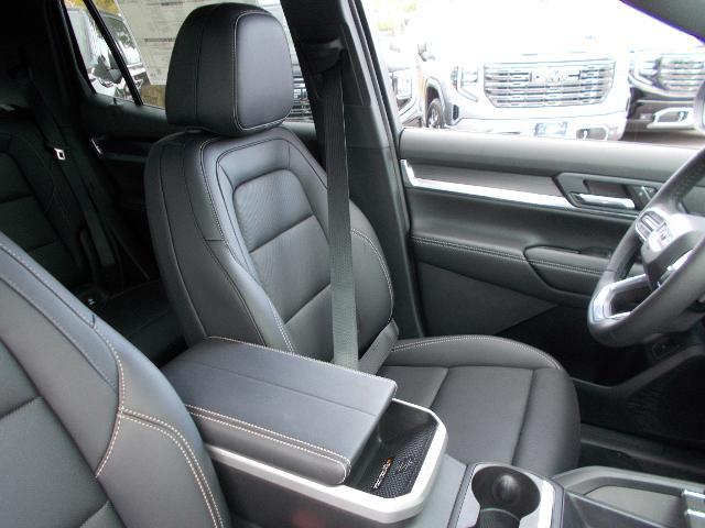 2026 GMC Terrain Vehicle Photo in LOWELL, MA 01852-4336