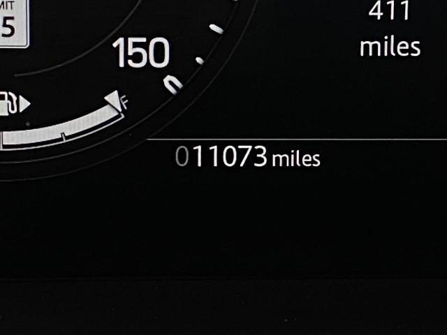 2025 Defender Vehicle Photo in Appleton, WI 54913