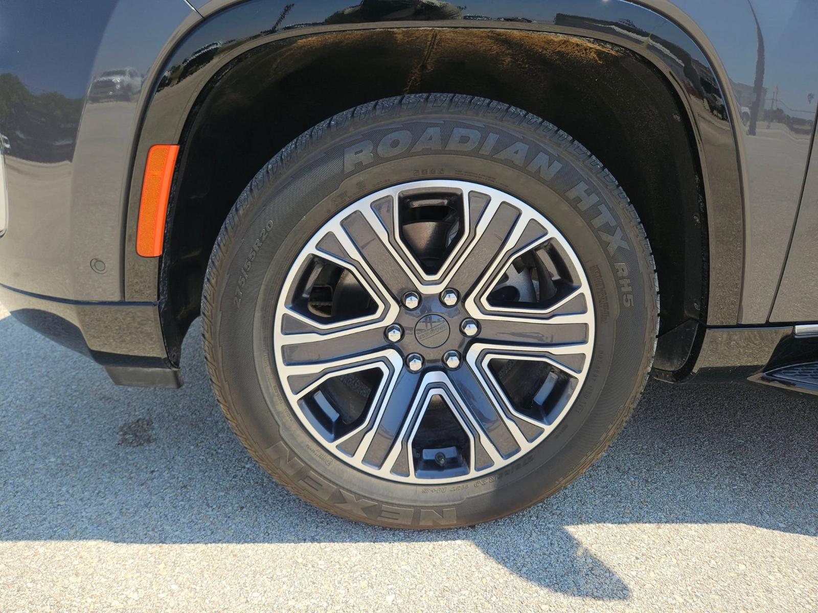 2024 Jeep Wagoneer Vehicle Photo in Seguin, TX 78155