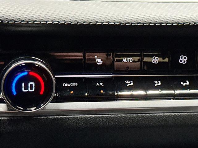 2025 Chevrolet Equinox Vehicle Photo in EVERETT, WA 98203-5662