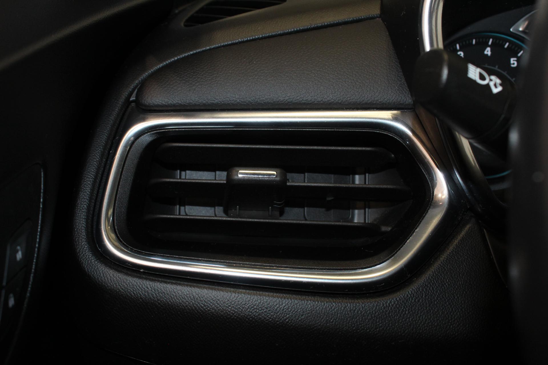 2022 Chevrolet Equinox Vehicle Photo in NORTHAMPTON, MA 01060-1120