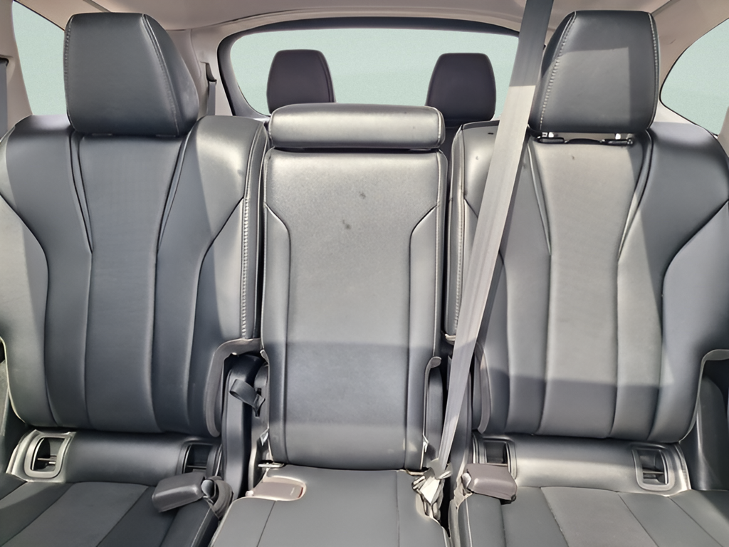 2023 Acura MDX photo 23 of 33