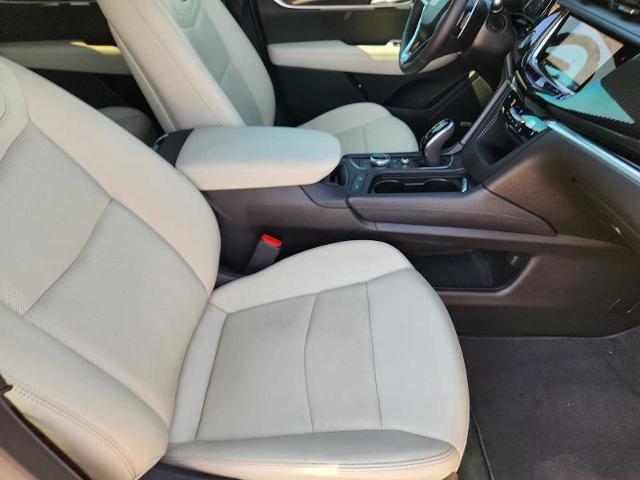 2023 Cadillac XT6 Vehicle Photo in DENTON, TX 76210-9321