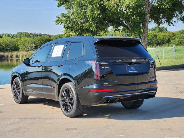 2022 Cadillac XT6 Vehicle Photo in DENTON, TX 76210-9321