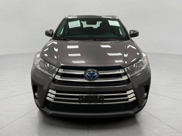 2017 Toyota Highlander Vehicle Photo in Appleton, WI 54913