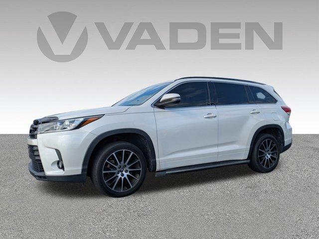 2018 Toyota Highlander Vehicle Photo in BRUNSWICK, GA 31525-1881