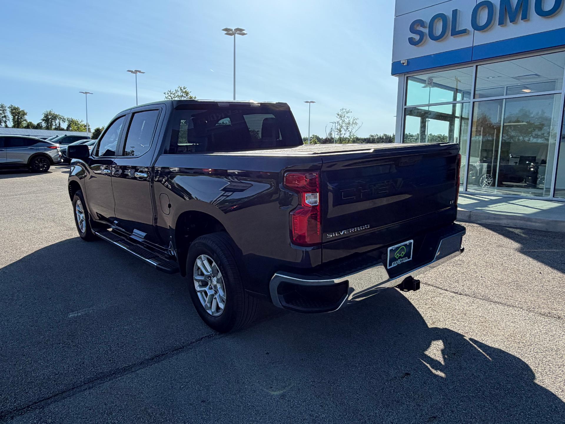 2022 Chevrolet Silverado 1500 photo 4 of 33