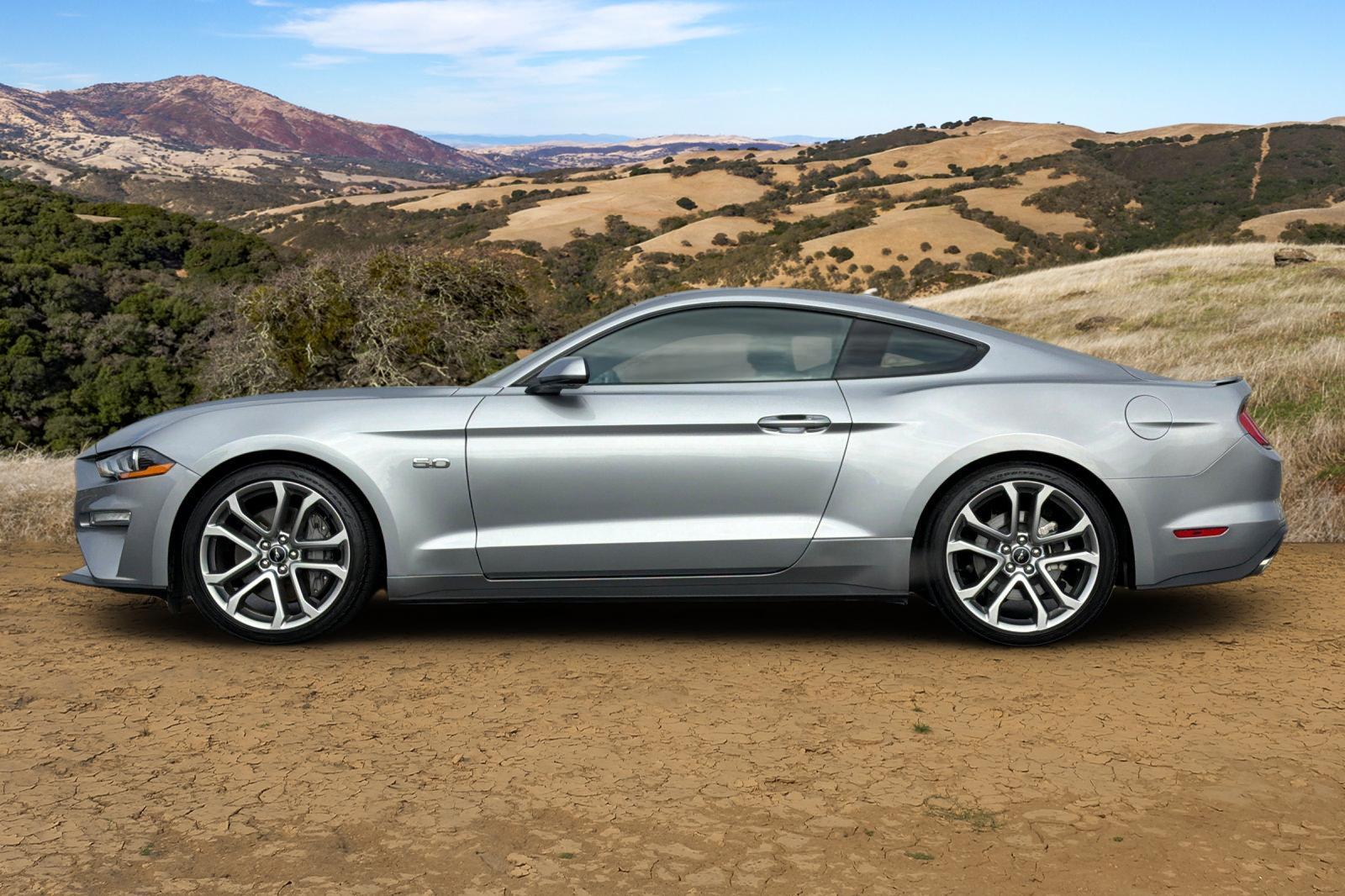 2022 Ford Mustang GT Premium - Photo 7