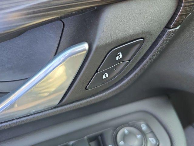 2022 GMC Terrain Vehicle Photo in Pleasant Hills, PA 15236