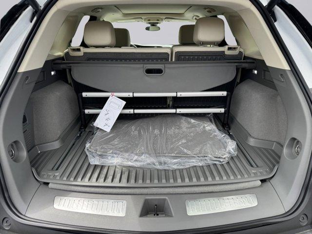 2025 Cadillac XT5 Vehicle Photo in LEOMINSTER, MA 01453-2952