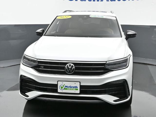 2024 Volkswagen Tiguan Vehicle Photo in Cedar Rapids, IA 52402