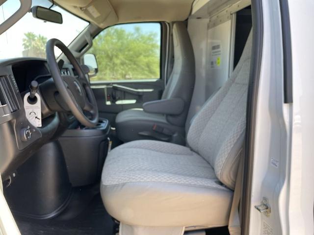 2025 GMC Savana Cutaway 3500 Vehicle Photo in GILBERT, AZ 85297-0402