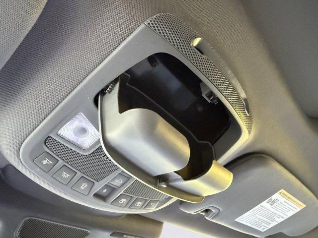 2023 Lincoln Nautilus Vehicle Photo in LEOMINSTER, MA 01453-2952