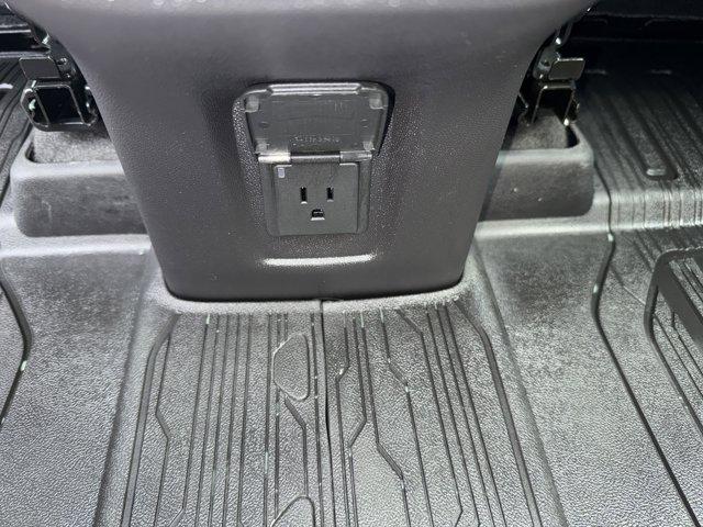 2024 GMC Terrain Vehicle Photo in LEOMINSTER, MA 01453-2952