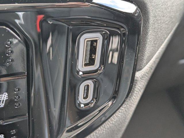 2024 Chevrolet Silverado 3500 HD Vehicle Photo in BRUNSWICK, GA 31525-1881