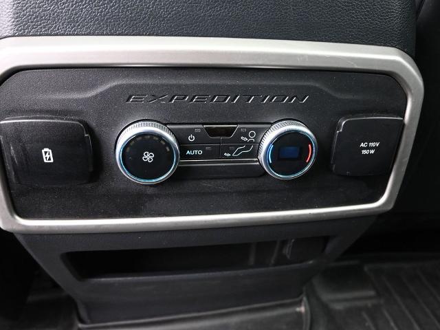 2022 Ford Expedition Vehicle Photo in Cedar Rapids, IA 52402