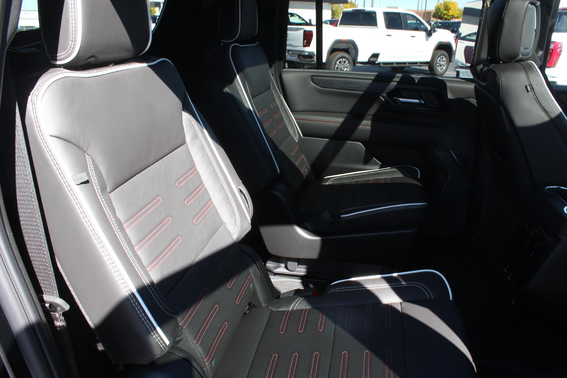 2026 GMC Yukon XL Vehicle Photo in AURORA, CO 80012-4011