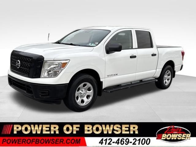 2018 Nissan Titan Vehicle Photo in Pleasant Hills, PA 15236
